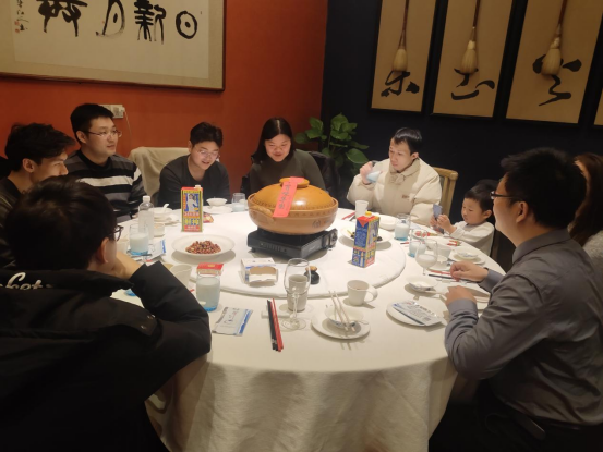 我们都是追梦人 ——热烈庆祝2022江西HJC黄金城科技新春年会圆满乐成