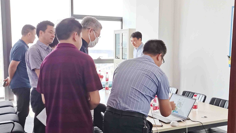 江西省第三批VR立异创业人才团队专家一行莅临我公司现场核查