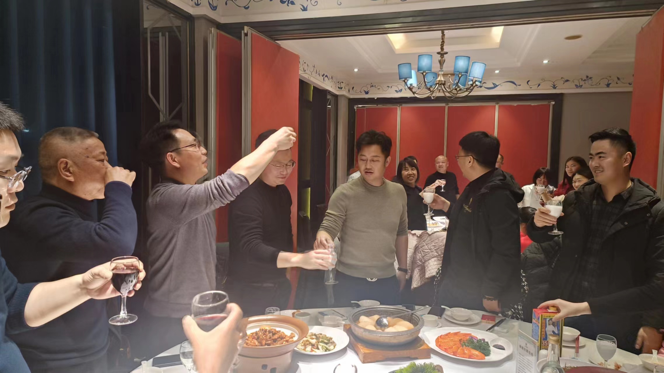 乘风破浪，，，共赢未来